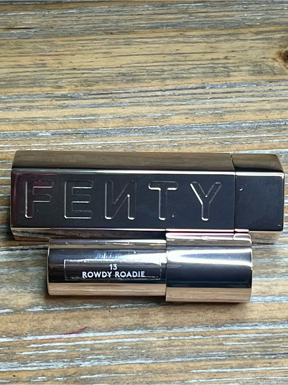 Fenty Beauty Icon Semi-Matte Refillable Lipstick Case & Fill 13 Rowdy Roadie